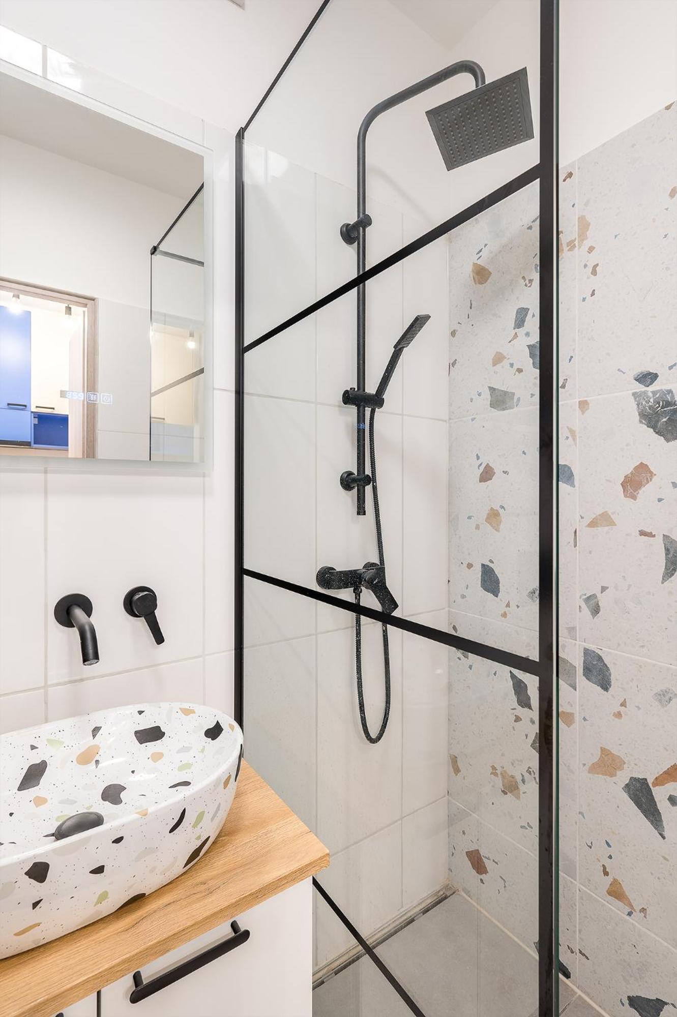 Newly Renovated!!! - Modern Apartment 10 Minutes From The Grand Boulevard Budapesta Exterior foto